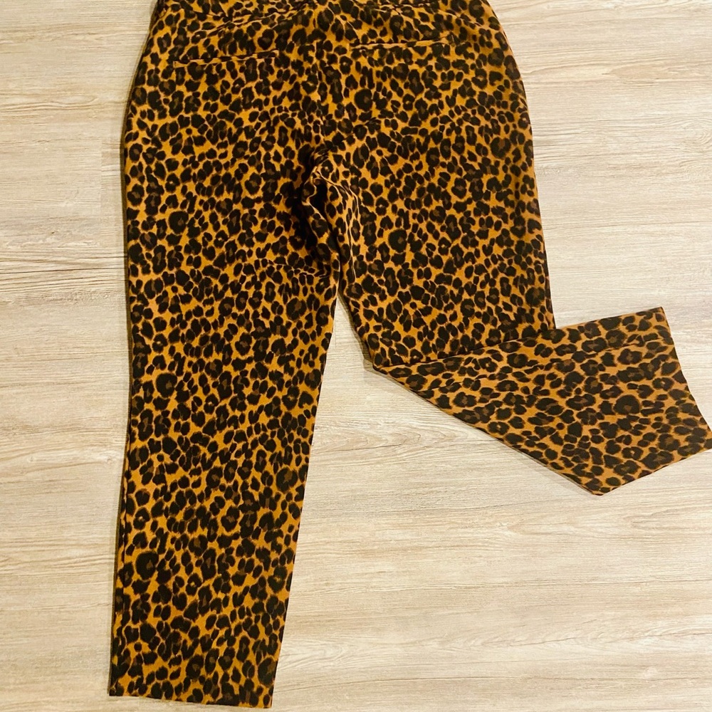 Old Navy leopard ankle pant